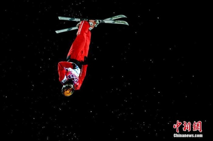 徐夢(mèng)桃在比賽中。<a target='_blank' href='/'>中新社</a>記者 富田 攝