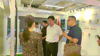 1704107184844455.gif 004.gif