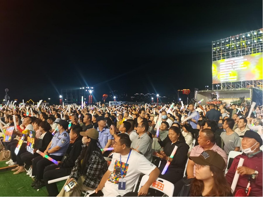 “如七而遇 相思烏?！边@場七夕主題音樂會甜出圈665.png