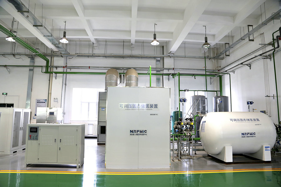 國(guó)創(chuàng)中心--固態(tài)儲(chǔ)氫示范裝置 (3).JPG