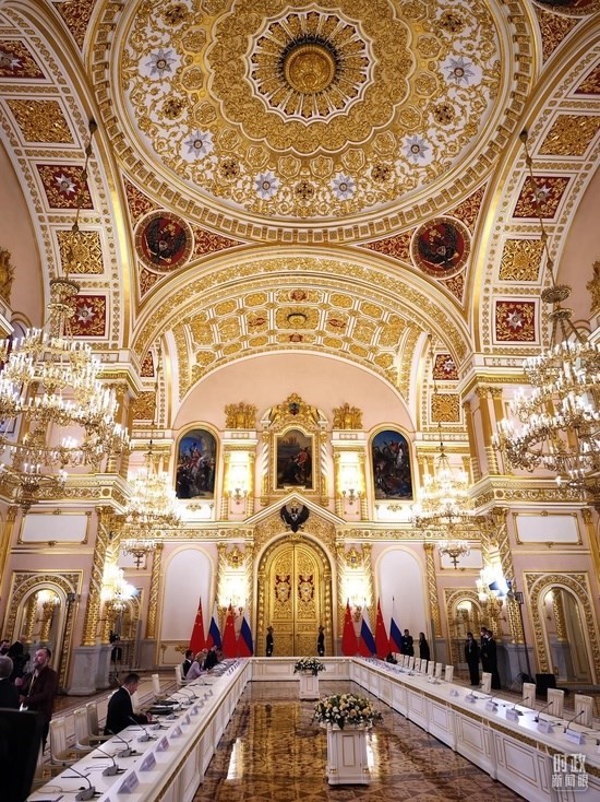 △習(xí)主席和普京總統(tǒng)舉行大范圍會(huì)談的會(huì)場(chǎng)。（總臺(tái)央廣記者潘毅拍攝）