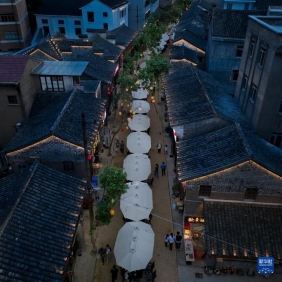 浙江新昌:夜經(jīng)濟(jì)拉動旅游業(yè)發(fā)展