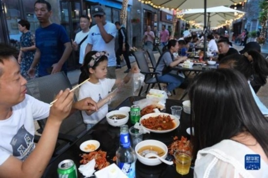 浙江新昌:夜經(jīng)濟(jì)拉動旅游業(yè)發(fā)展