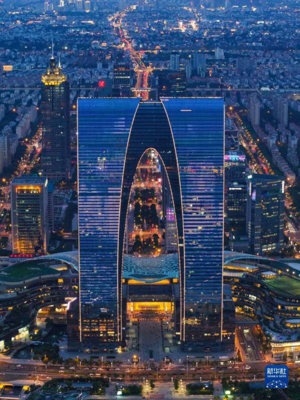 鏡觀中國(guó)丨雙面“繡”姑蘇