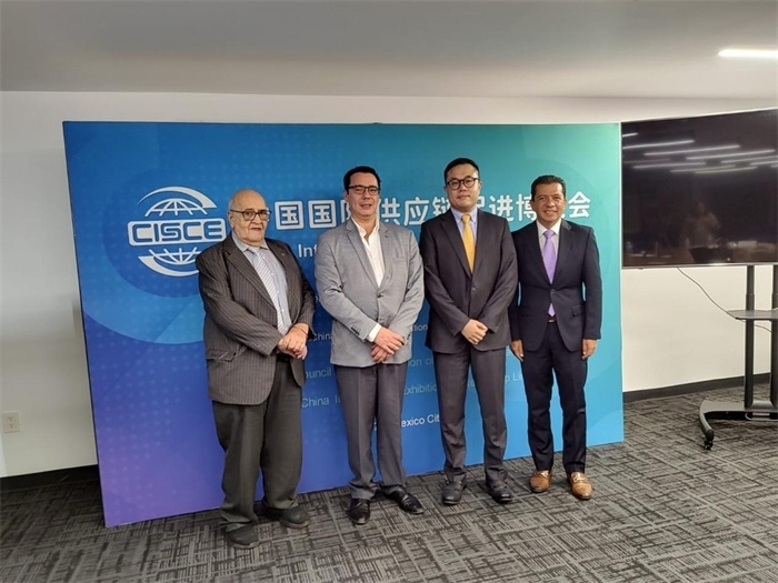 會(huì)議現(xiàn)場(chǎng)代表合影。中國(guó)貿(mào)促會(huì)駐墨西哥代表處供圖