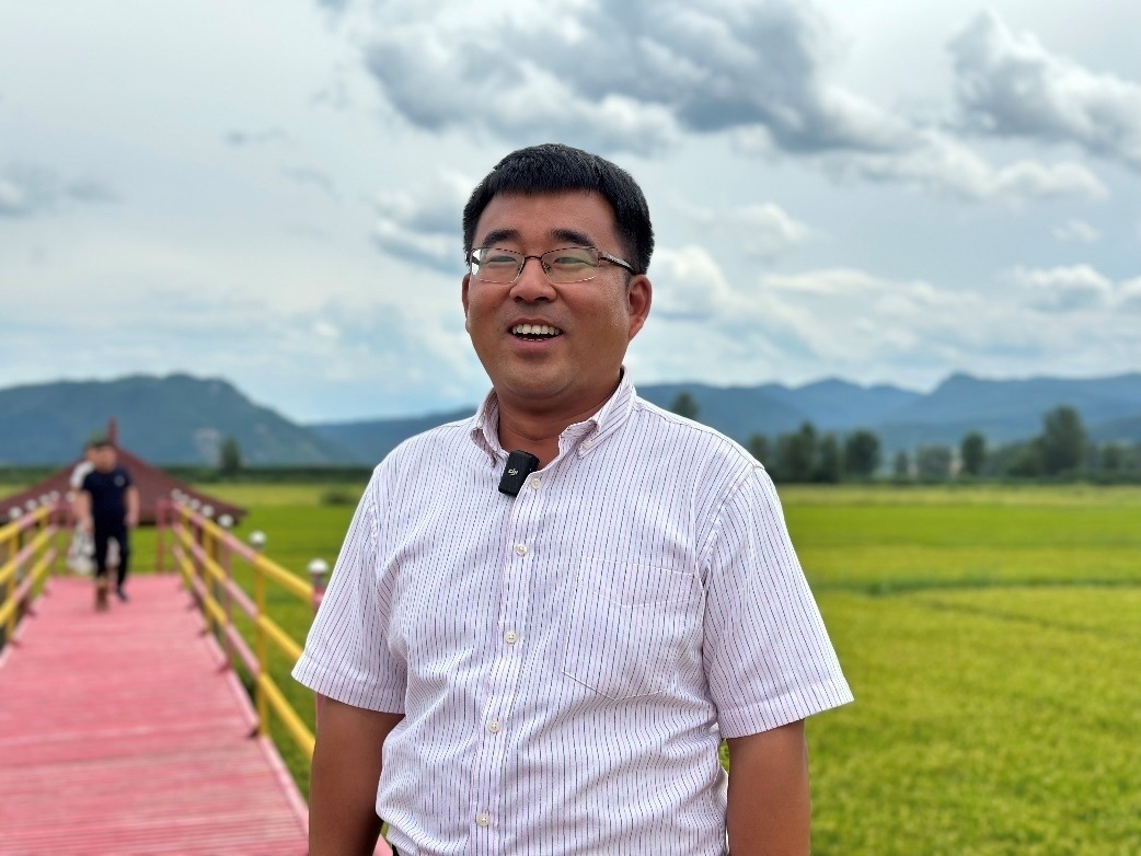 和龍市東城鎮(zhèn)光東村村書(shū)記金憲。人民網(wǎng)記者 金洪花 攝