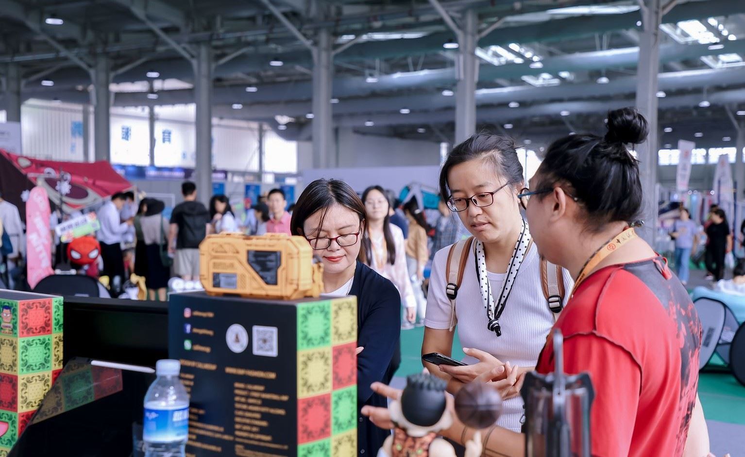 體育服務(wù)專題展區(qū)現(xiàn)場。人民網(wǎng) 歐陽易佳攝