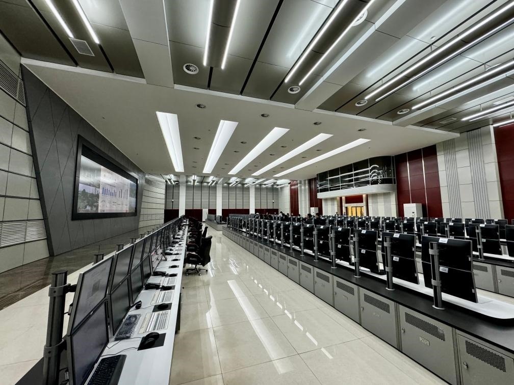 近日拍攝的公司管控中心。新華社記者 胡晨歡 攝