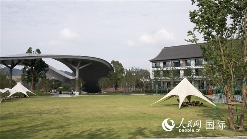 安吉露營地。人民網(wǎng) 彭昱凱攝