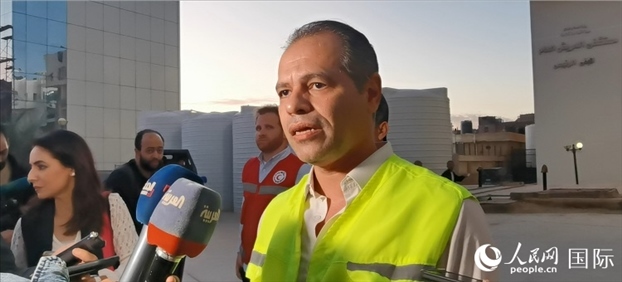 埃及衛(wèi)生部官員艾哈邁德·馬赫迪在接受記者采訪。人民網(wǎng)記者 沈小曉攝