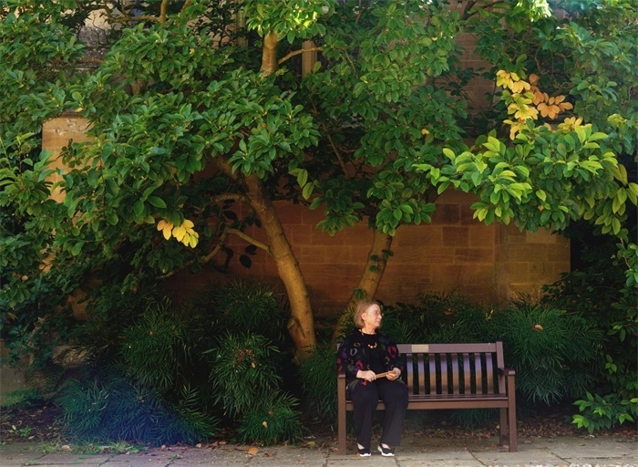 羅森在牛津大學墨頓學院。葛大龍攝