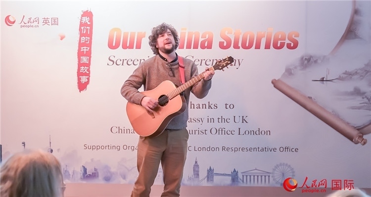 葛瑞斯·波尼洛演唱《不朽的李白》。人民網(wǎng) 郭錦標(biāo)攝