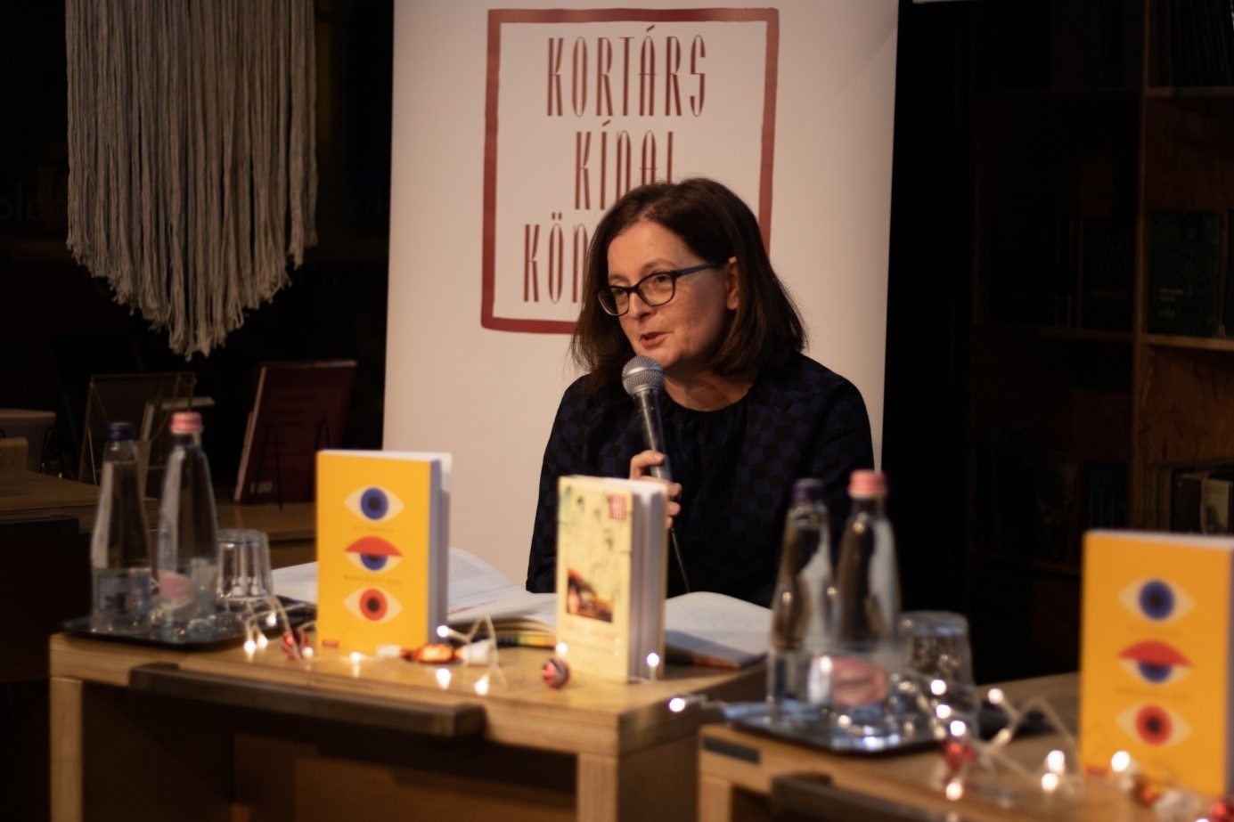 安奈特博士分享讀書體會。摩爾多瓦尼·巴爾納巴斯攝