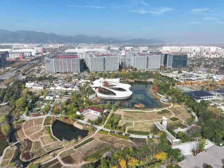 有機更新后的義烏城西街道橫塘村俯瞰圖。義烏城西街道供圖