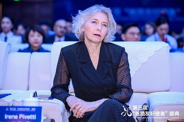 伊雷妮·皮韋蒂參加第三屆“絲路友好使者”盛典頒獎活動。主辦方供圖