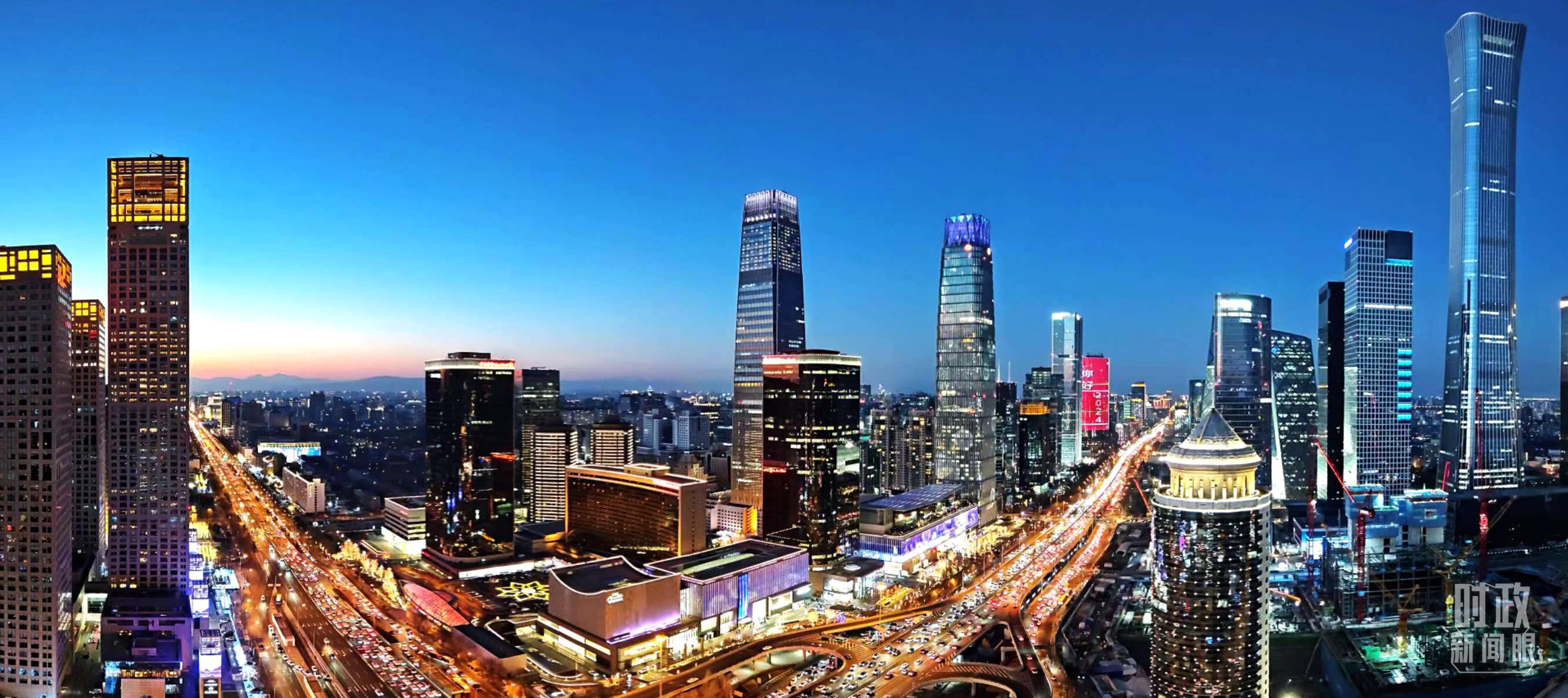 △2023年12月31日，北京CBD商圈。（總臺央視記者鐘信偉拍攝）