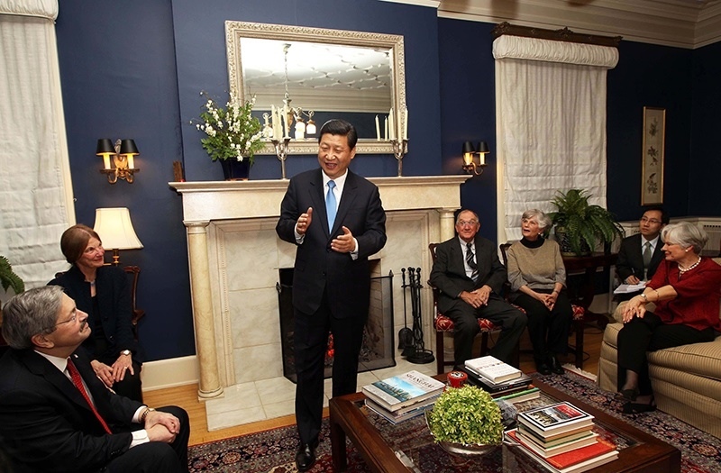 習近平2012年訪美時與老朋友敘舊場景。