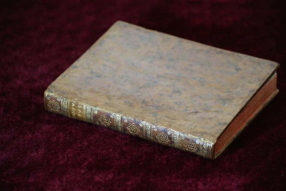 這是典藏于中國(guó)國(guó)家圖書館的《論語(yǔ)導(dǎo)讀》。