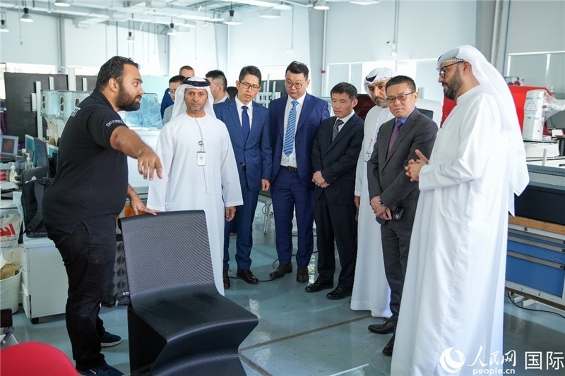 參觀培訓中心。人民網(wǎng)塔里克·易卜拉欣攝