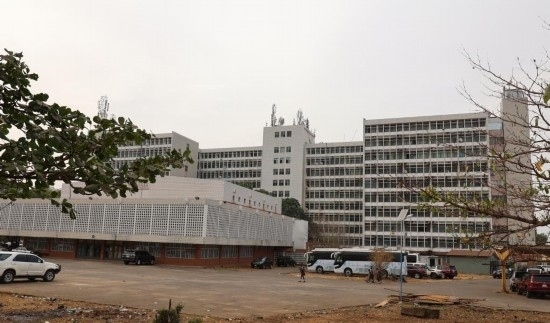 中塞友誼大廈。