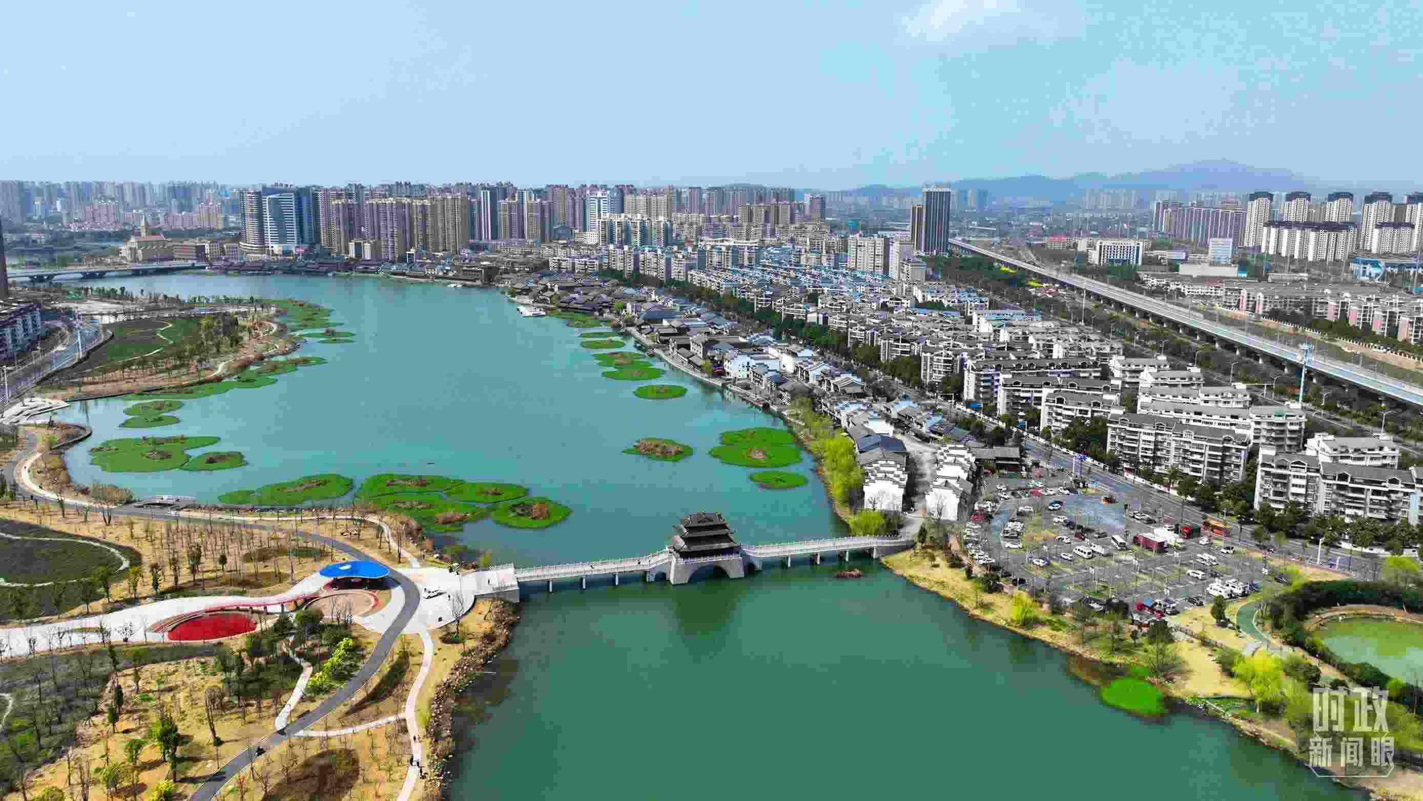 湖南常德。此次座談會前，習近平在長沙、常德兩地實地考察。（總臺央視記者范凱拍攝）