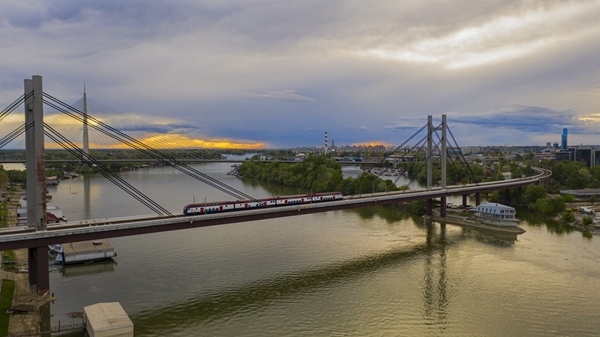 匈塞鐵路塞爾維亞境內(nèi)。中國鐵路國際有限公司供圖