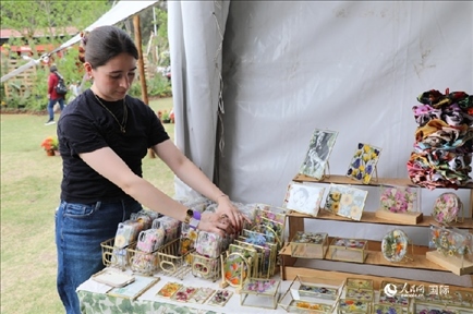 坎波·馬特活動(dòng)現(xiàn)場(chǎng)。埃內(nèi)斯托·多明戈斯攝