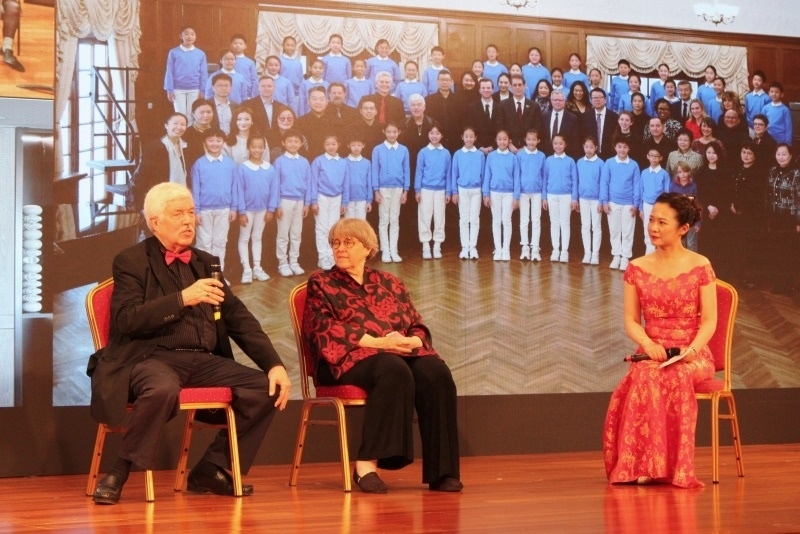 3、費城交響樂團小提琴手戴維·布斯講述自己與中國50多年的友好故事。 伊莎貝爾·羅德里格斯攝