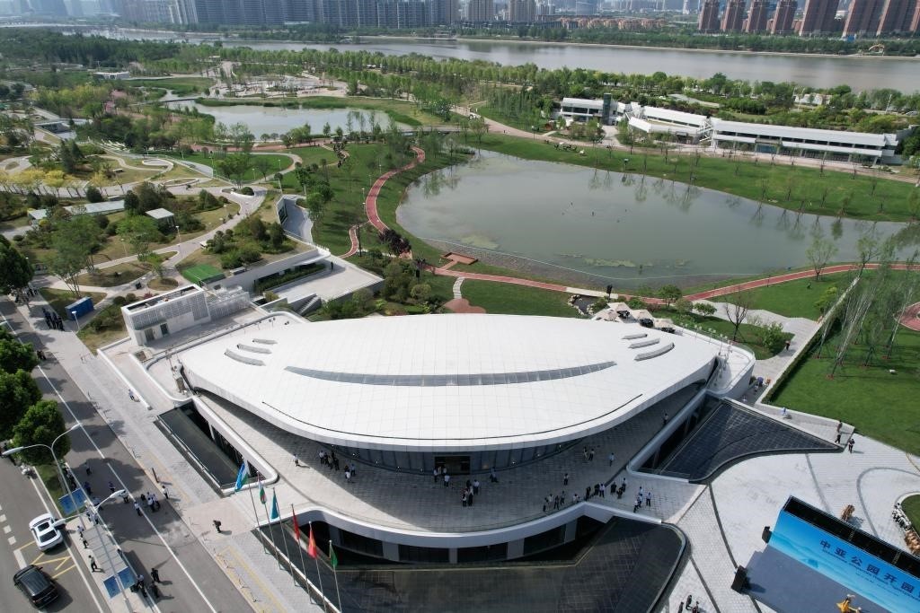 這是位于西安的中亞公園航拍畫面。新華社記者付瑞霞 攝