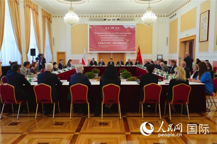 圖為座談會現(xiàn)場。 人民網(wǎng)記者 李增偉 攝