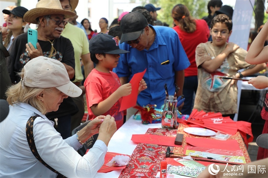 活動現(xiàn)場。人民網(wǎng) 埃內(nèi)斯托·多明戈斯攝