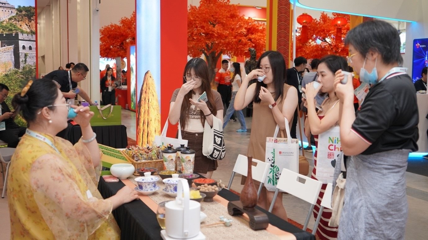 寧夏非遺八寶茶互動展示。 吉隆坡中國文化中心供圖