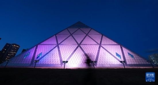 這是7月2日在哈薩克斯坦首都阿斯塔納拍攝的和平和諧宮。新華社記者 王建華 攝