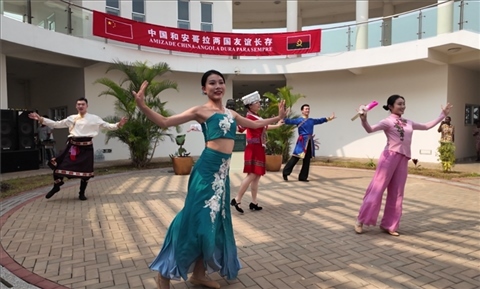 舞蹈《美麗中國(guó)》。內(nèi)圖大學(xué)孔子學(xué)院供圖