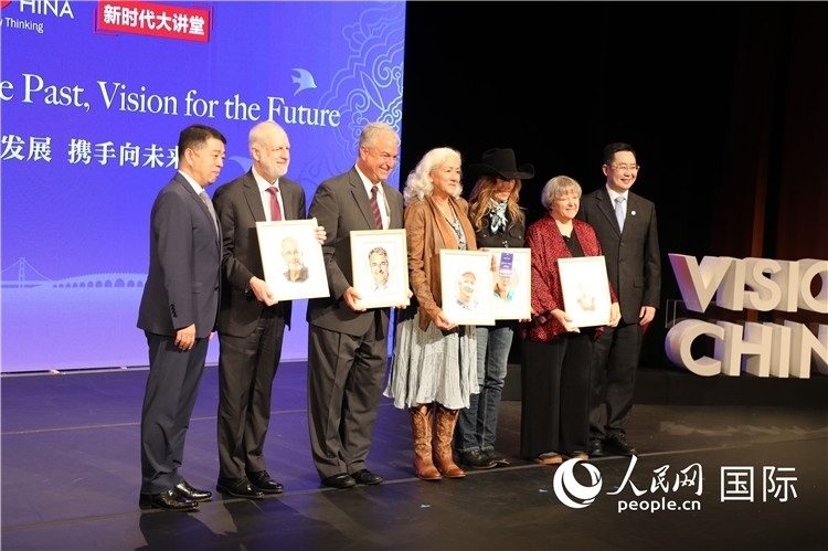 1、當(dāng)天的演講嘉賓講述了中美友好故事。 人民網(wǎng)記者 李志偉攝