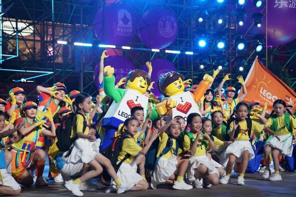 9月14日晚，演員在上海旅游節(jié)開幕式上表演。新華社發(fā)（陳浩明 攝）