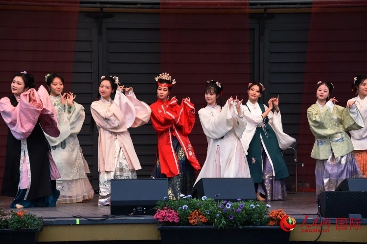 中國舞《紅樓夢》。人民網(wǎng)記者 殷淼攝