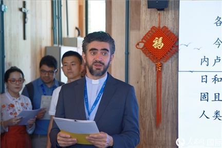 里約天主教大學(xué)校長(zhǎng)安德森·佩德羅索在活動(dòng)現(xiàn)場(chǎng)致辭。人民網(wǎng)記者 陳海琪攝