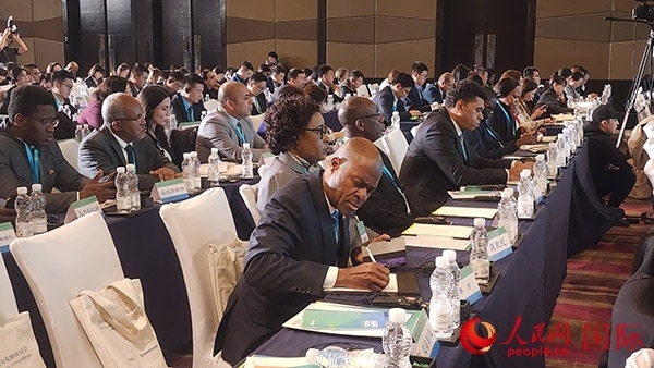 與會來賓在認真記錄。人民網記者 萬宇攝