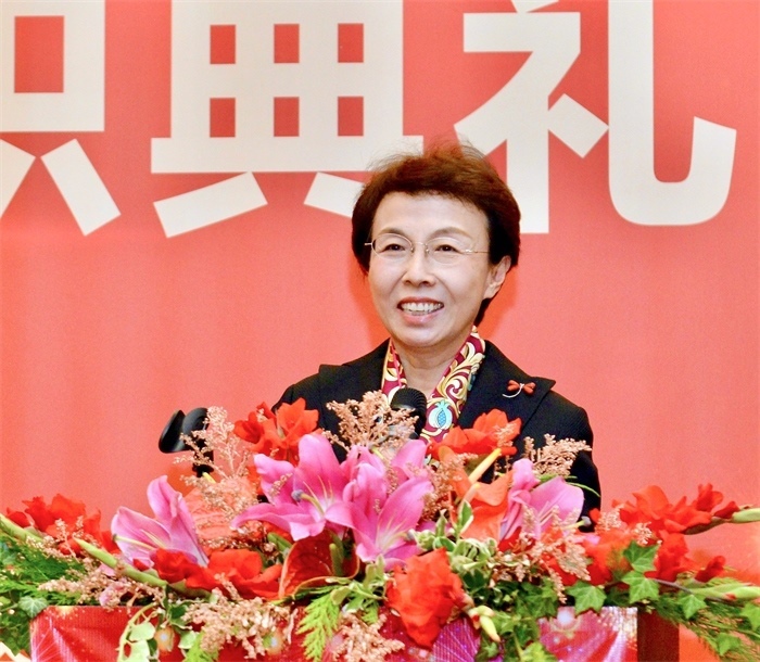 中國僑聯(lián)副主席程紅出席比利時浙江籍僑團(tuán)聯(lián)盟第二屆主席團(tuán)就職典禮并致辭。比利時浙江籍僑團(tuán)聯(lián)盟供圖