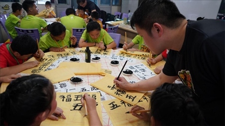 書法教學。主辦方供圖