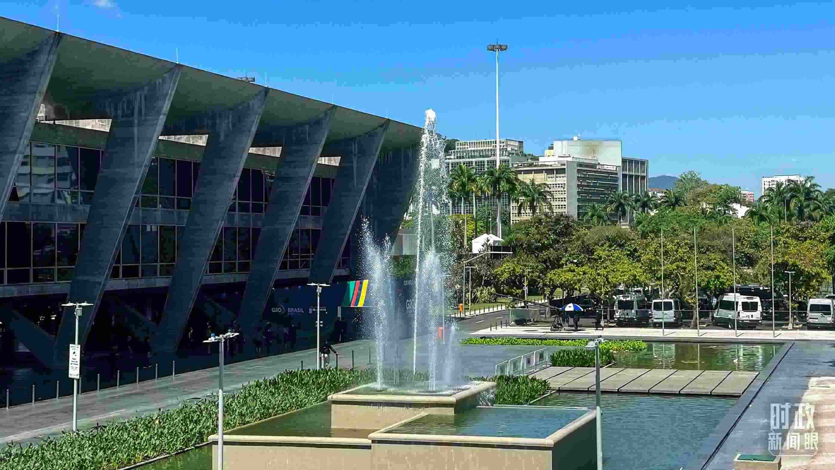 △G20峰會(huì)舉辦地，巴西里約熱內(nèi)盧現(xiàn)代藝術(shù)博物館。（總臺(tái)央視記者趙怡彬拍攝）