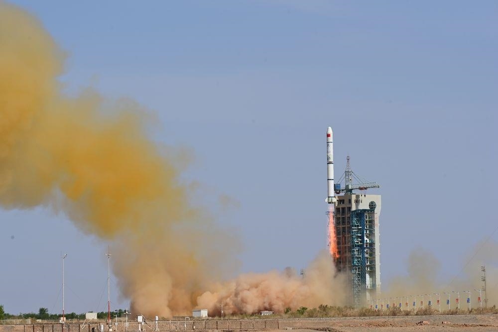 △2023年5月21日16時(shí)，我國在酒泉衛(wèi)星發(fā)射中心采用長征二號丙運(yùn)載火箭，成功發(fā)射首顆內(nèi)地與澳門合作研制的空間科學(xué)衛(wèi)星“澳門科學(xué)一號”。