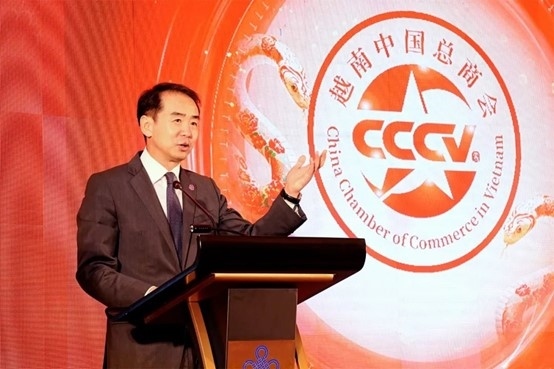 何煒大使致辭。越南中國總商會供圖