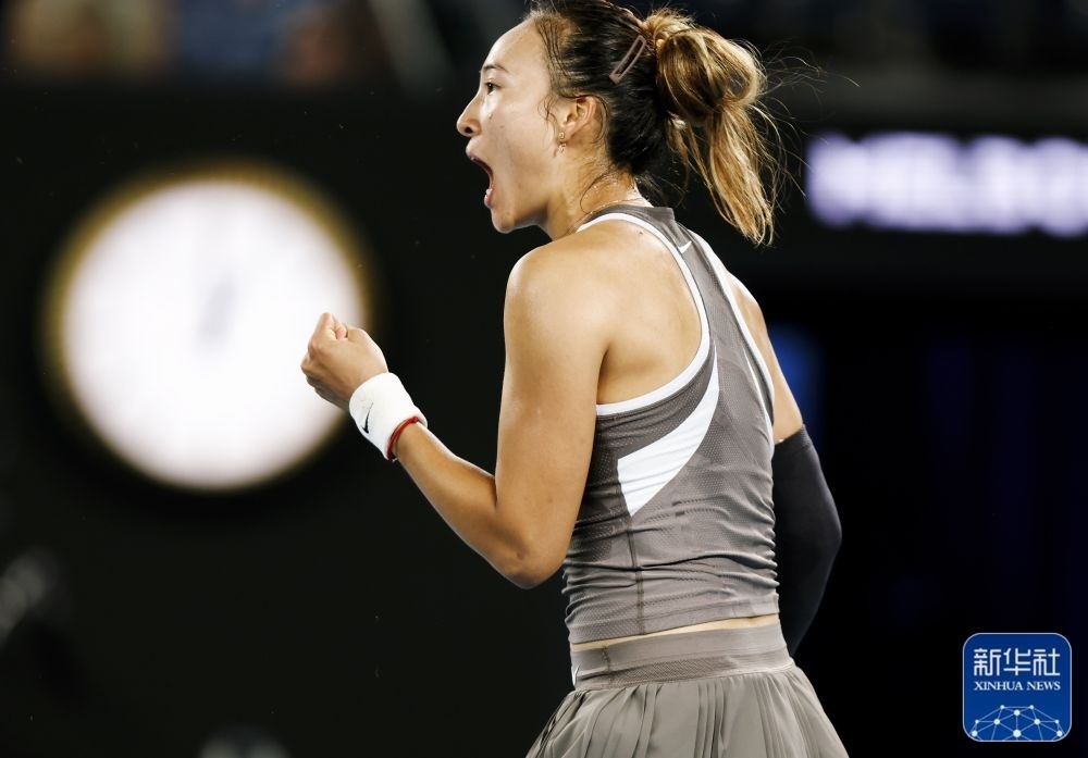 ↑鄭欽文在比賽中慶祝得分。新華社記者 馬平 攝