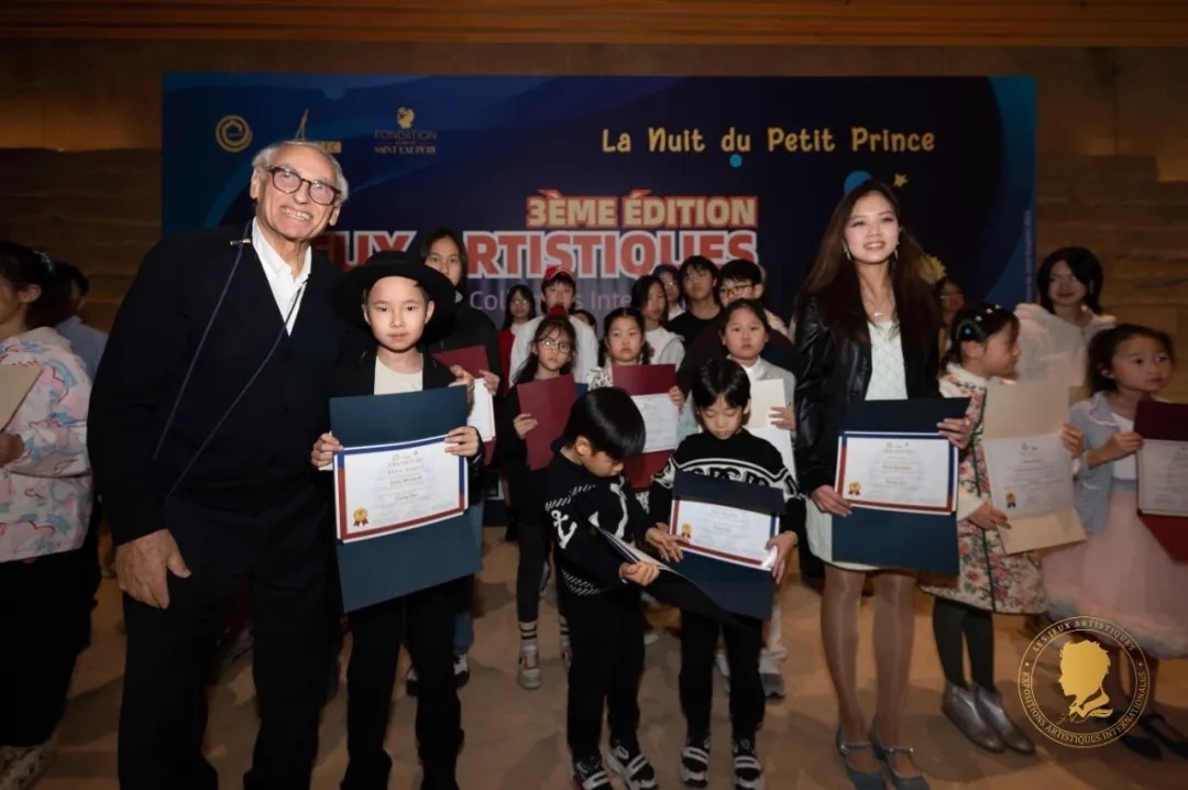 第三屆國(guó)際藝術(shù)聯(lián)創(chuàng)聯(lián)展盛大開(kāi)幕。法中交流促進(jìn)會(huì)供圖