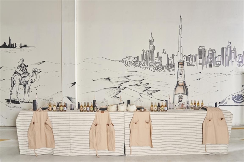 工廠內設有互動區(qū)，參觀訪客可以親手制作麥芽飲料，受訪對象供圖