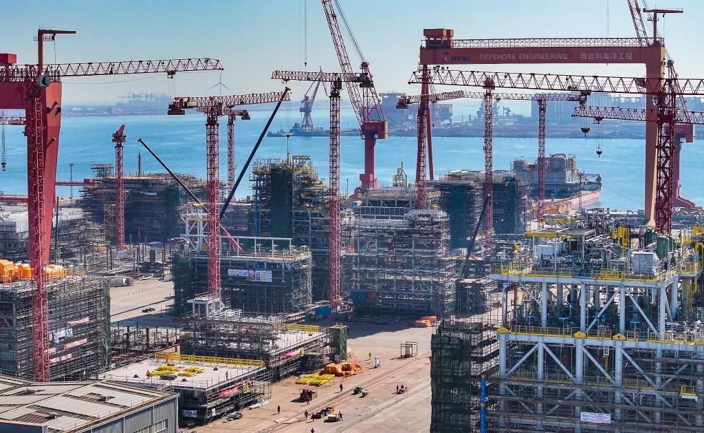 這是3月21日拍攝的天津博邁科海洋工程股份有限公司廠區(qū)一景（無人機(jī)照片）。新華社記者 趙子碩 攝