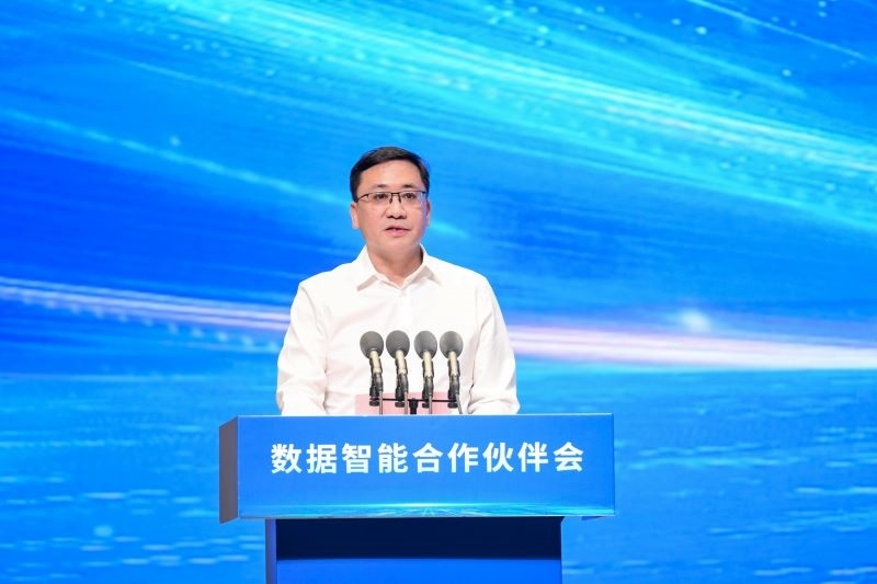 圖為河南省人民政府國有資產(chǎn)監(jiān)督管理委員會黨委委員、副主任李海峰。